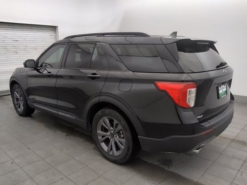 Used 2024 Ford Explorer XLT w/ Equipment Group 202A RWD image 3