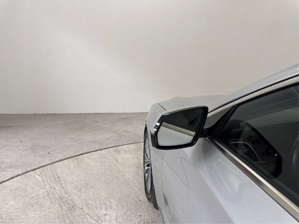 Used 2015 Hyundai Genesis 3.8 w/ Option Group 02 RWD image 25