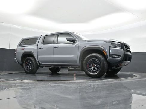Used 2025 Nissan Frontier PRO-4X AWD/4WD image 60