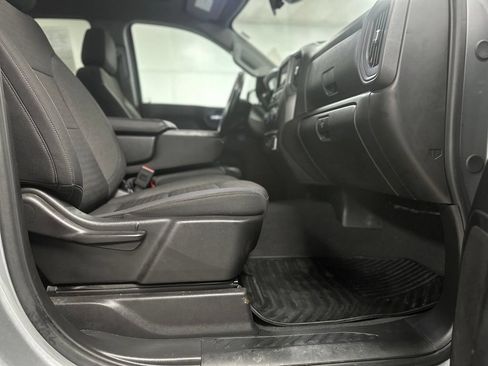 Used 2024 Chevrolet Silverado 1500 Custom w/ Turbomax Blackout Package RWD image 22