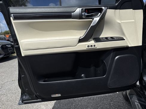 Used 2023 Lexus GX 460 Luxury w/ Sport Design Package AWD/4WD image 42