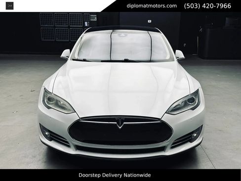 Used 2014 Tesla Model S 85 RWD image 11