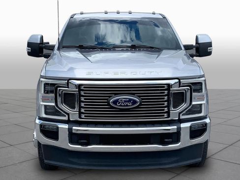 Used 2022 Ford F350 Lariat w/ Lariat Ultimate Package AWD/4WD image 4
