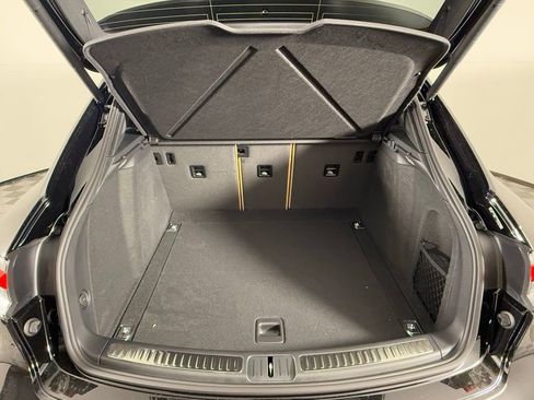 New 2026 Porsche Macan Turbo image 17