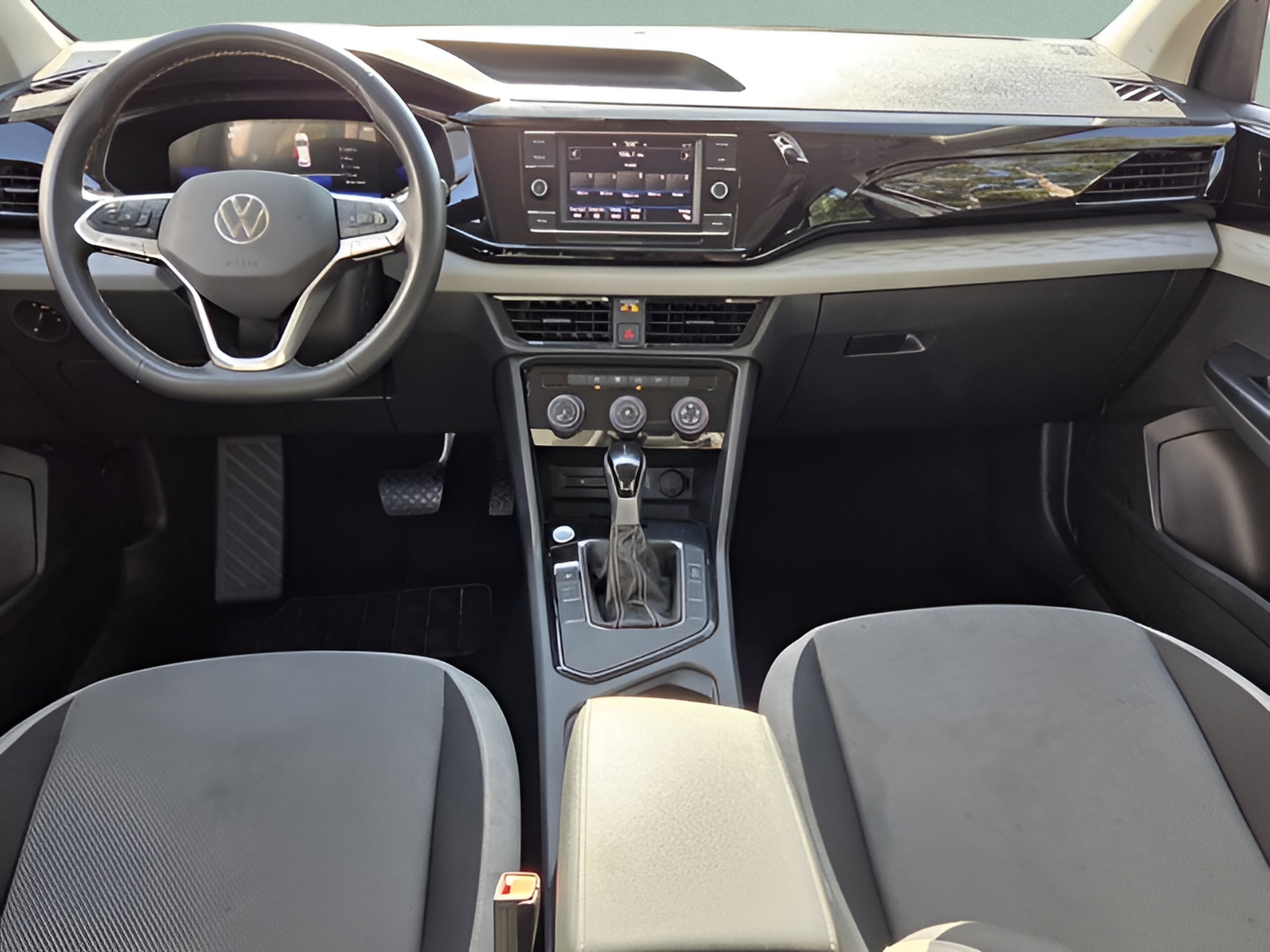 Used 2024 Volkswagen Taos S FWD image 12