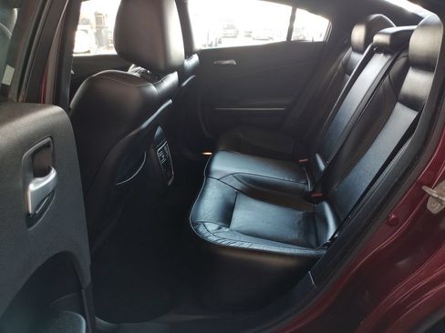 Used 2019 Dodge Charger SXT w/ Leather Interior Group RWD image 17