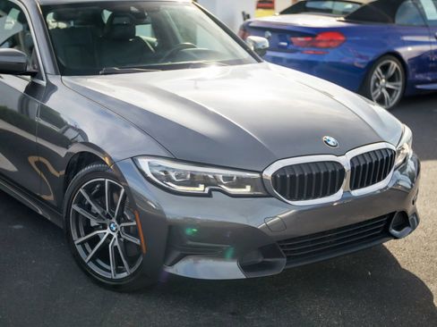 Used 2020 BMW 330i Sedan w/ Convenience Package RWD image 2