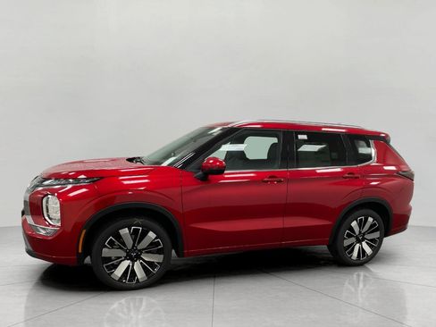 New 2025 Mitsubishi Outlander SEL image 8
