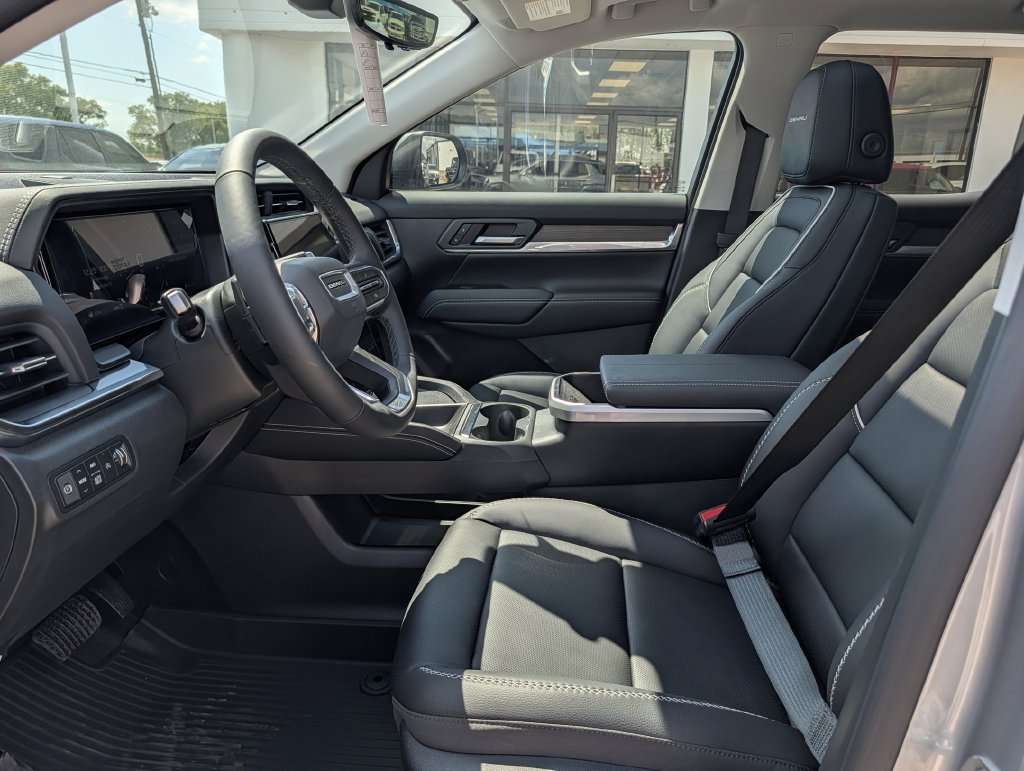 New 2027 GMC Terrain Denali w/ LPO, Floor Liner Package AWD/4WD image 23