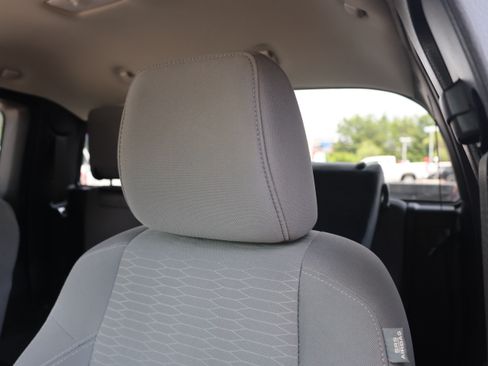 Used 2019 Toyota Tacoma SR5 RWD image 25