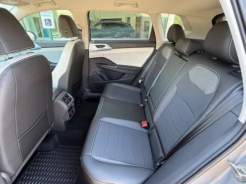 New 2025 Volkswagen Taos SE image 12