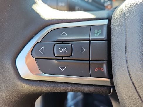 Used 2024 Jeep Compass Latitude w/ Sun and Sound Group image 23