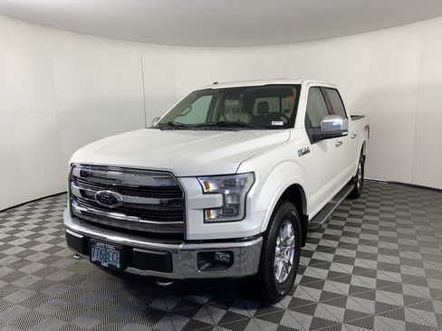 Used 2015 Ford F150 Lariat w/ Equipment Group 502A Luxury image 5