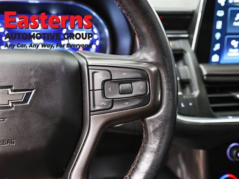Used 2022 Chevrolet Suburban RST w/ Luxury Package AWD/4WD image 15