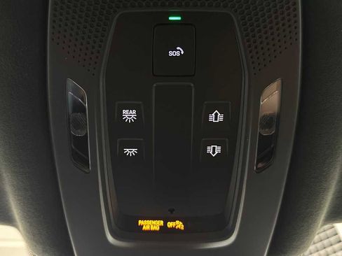 Used 2025 Porsche Cayenne GTS image 38