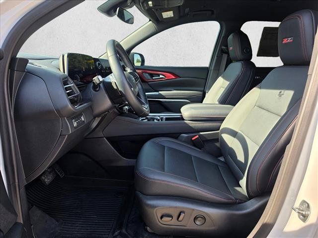 Used 2024 Chevrolet Traverse Z71 AWD/4WD image 24