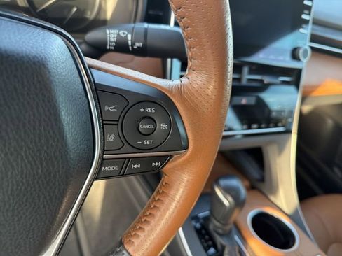 Used 2020 Toyota Avalon Limited w/ Advanced Safety Package FWD image 18