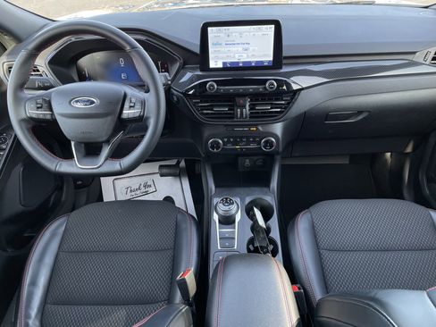 Used 2025 Ford Escape ST-Line w/ Equipment Group 301A image 16