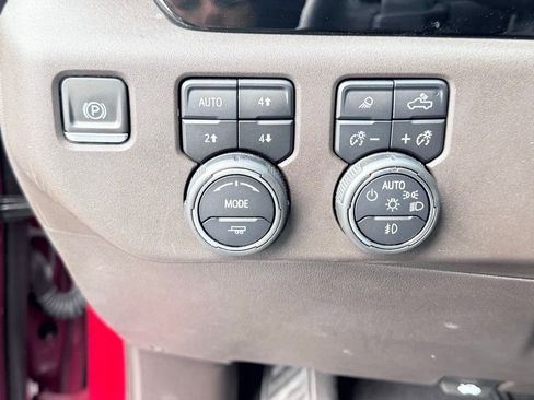 Used 2023 Chevrolet Silverado 1500 LTZ w/ LTZ Premium Package image 28