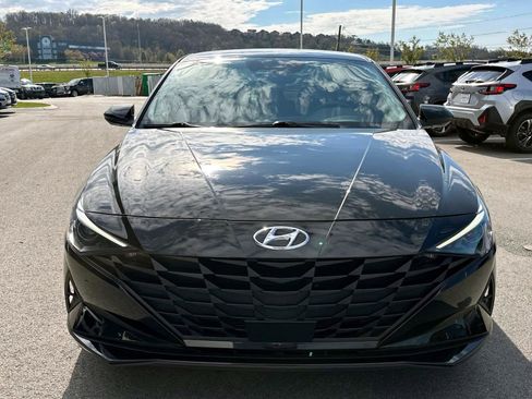 Used 2022 Hyundai Elantra SEL w/ Convenience Package image 10