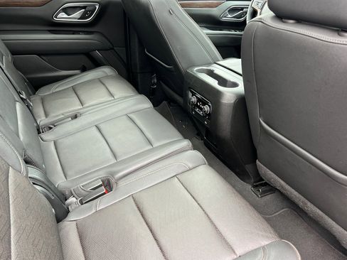 Used 2024 Chevrolet Suburban High Country w/ Premium Package 2 image 19