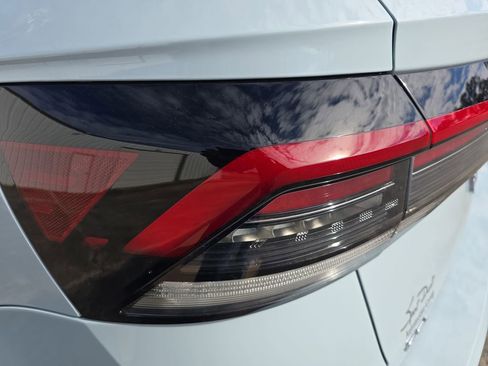 New 2026 Volkswagen Taos SEL AWD/4WD image 31