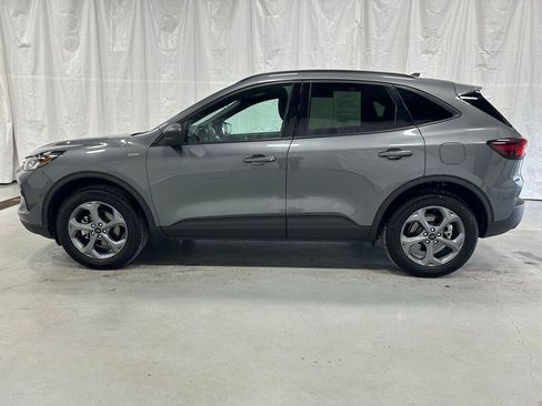 Used 2025 Ford Escape ST-Line image 4