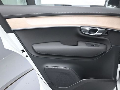 Used 2026 Volvo XC90 T8 Plus w/ Protection Package Premier image 23