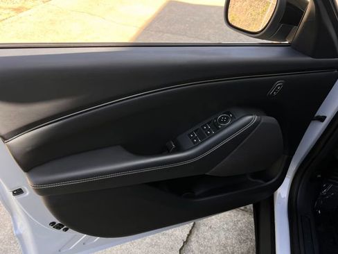 Used 2023 Ford Mustang Mach-E Select image 13