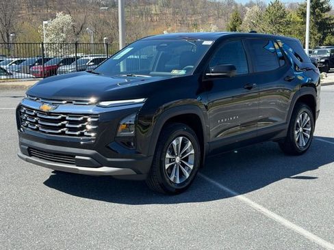 New 2026 Chevrolet Equinox LT w/ Convenience Package II AWD/4WD image 9