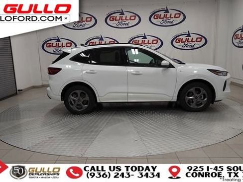 Used 2023 Ford Escape ST-Line Select image 9