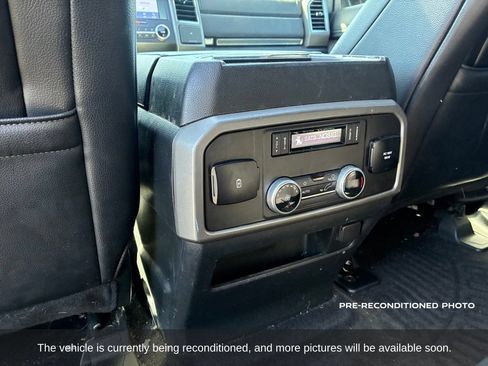 Used 2020 Ford Expedition Max XLT w/ Equipment Group 202A RWD image 21
