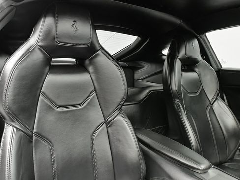 Certified 2014 Ferrari F12 Berlinetta image 15