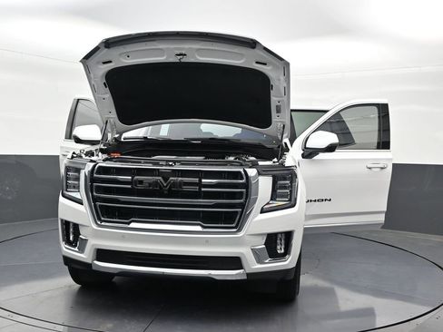 Used 2024 GMC Yukon SLT w/ SLT Luxury Package RWD image 31