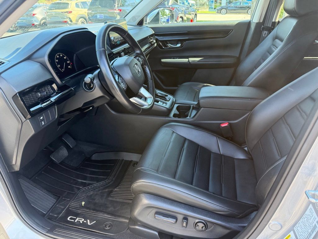 Used 2025 Honda CR-V EX-L image 14