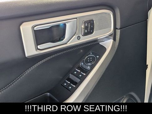 Used 2023 Ford Explorer Limited w/ Equipment Group 301A image 16