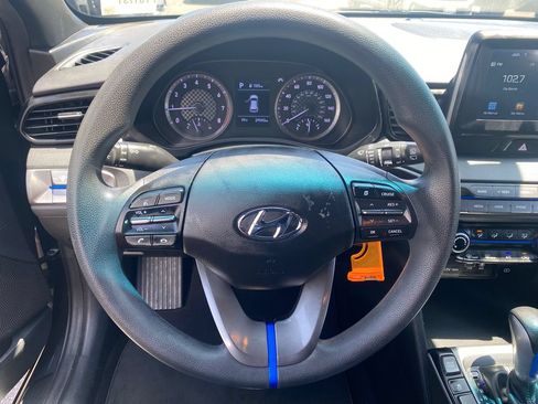 Used 2020 Hyundai Veloster 2.0 FWD image 32