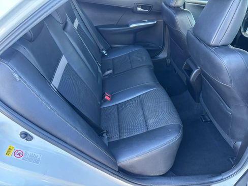 Used 2014 Toyota Camry SE FWD image 13