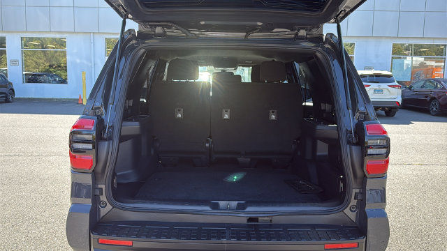Certified 2025 Toyota 4Runner SR5 AWD/4WD image 25