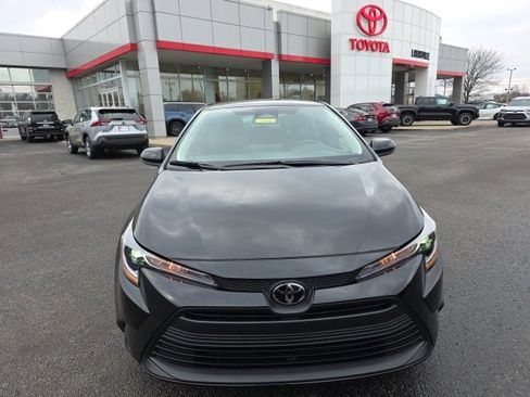 New 2026 Toyota Corolla LE image 2