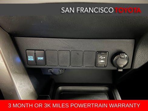 Used 2015 Toyota RAV4 XLE image 24