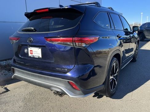 Certified 2022 Toyota Highlander XSE image 41