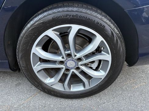 Used 2015 Mercedes-Benz C 300 4MATIC Sedan image 13