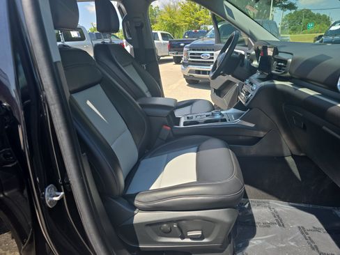 Used 2023 Ford Explorer XLT w/ Equipment Group 202A AWD/4WD image 10
