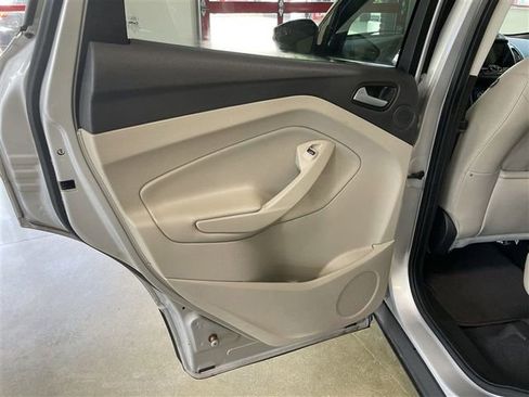 Used 2019 Ford Escape Titanium AWD/4WD image 29