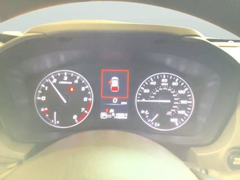 Certified 2024 Subaru Crosstrek 2.0i Premium AWD/4WD image 19