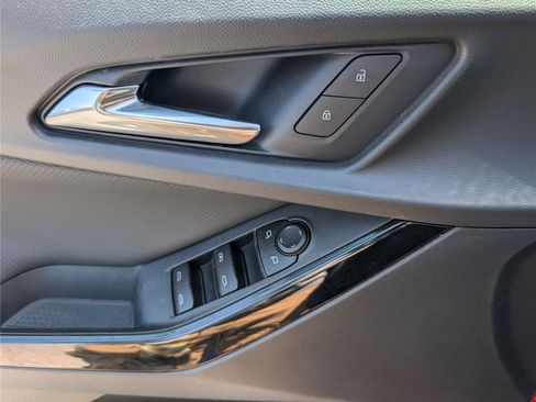 New 2026 Chevrolet Equinox LT w/ Safety and Technology Package AWD/4WD image 15