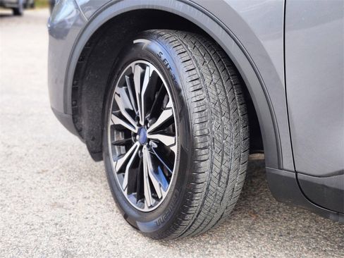 Certified 2022 Ford Escape SE w/ SE Sport Appearance Package image 30