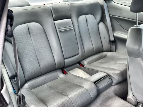 Used 1999 Mercedes-Benz CLK 320 Coupe image 25