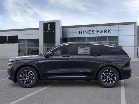 New 2026 Lincoln Nautilus Premier w/ Equipment Group 102A image 3